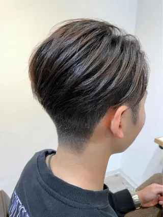 ショート メンズ サワタ ミサのヘアスタイル
