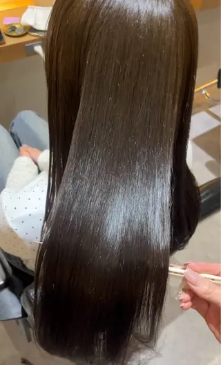 ロング カラー 顔周りカット/ 透明感カラー/ユイのヘアスタイル