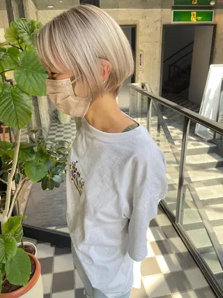 ショート カラー タナカ タクヤのヘアスタイル
