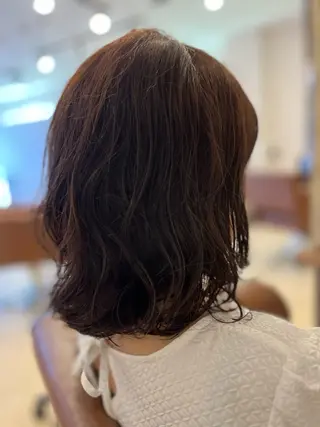 ミディアム Cuthie 泉川のヘアスタイル