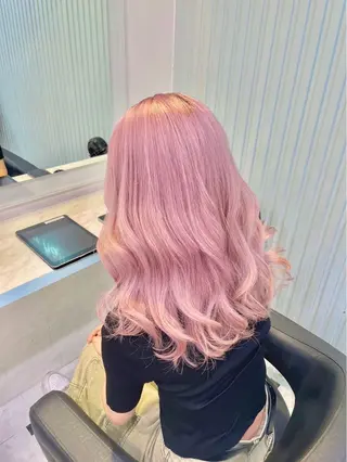 セミロング カラー ヘアアレンジ 韓国レイヤー&ピンク 艶髪🩶maikoのヘアスタイル