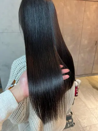 ロング カラー 🫧艶ダブルカラー ブリーチ🫧トモヤのヘアスタイル