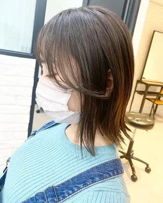 セミロング カラー パーマ ヘアアレンジ メンズ キッズ ネイル マツエク・マツパ アイブロウ 似合せレイヤー/ 柔らか透明感カラーのヘアスタイル