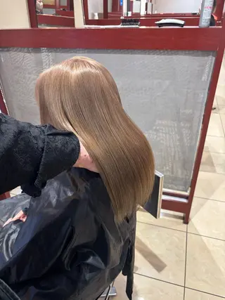 ミディアム カラー 坂本 優輝のヘアスタイル
