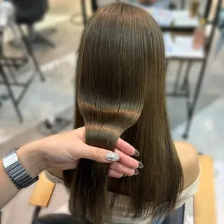 ロング カラー センターパート/カラ ーメッシュ📍ﾕﾘのヘアスタイル