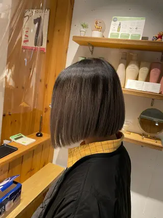 ミディアム 髪質改善韓国レイヤー カット内田智大のヘアスタイル