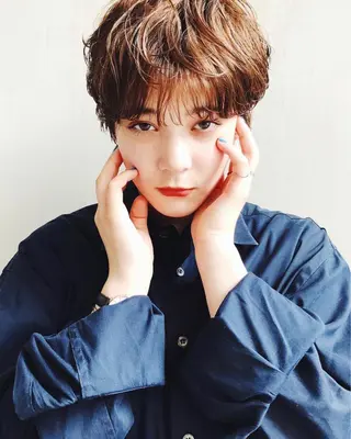 ショート Shiho お洒落な エクステ♡ハイトーンのヘアスタイル