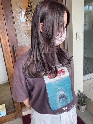 ミディアム カラー grand juteのヘアスタイル