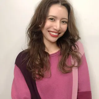 ロング ✨色持ちの良い艶 カラー✨蟹江真世のヘアスタイル