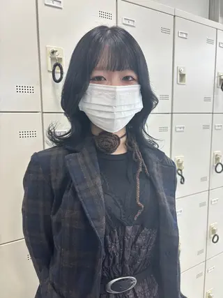 セミロング 顔まわりレイヤー/諒 オリーブカラー/天神のヘアスタイル