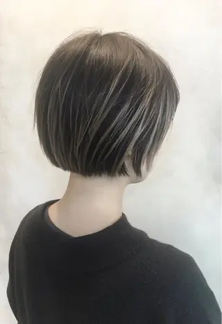 ショート カラー 中田 敏明のヘアスタイル