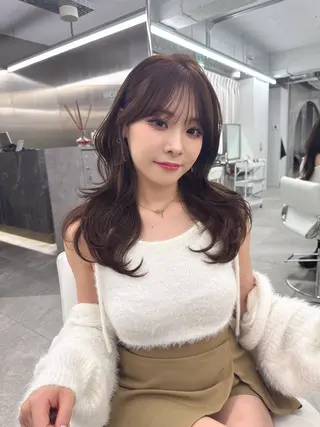 ロング MAEULナゴヤ マウルナゴヤのヘアスタイル