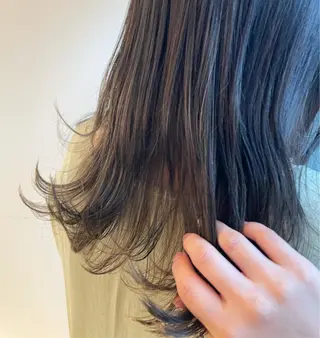 セミロング chic 有山 美瑠のヘアスタイル