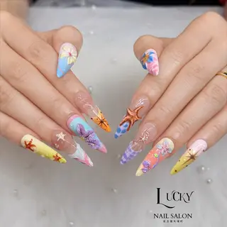 ネイル Lucky Nail Salonのネイルデザイン