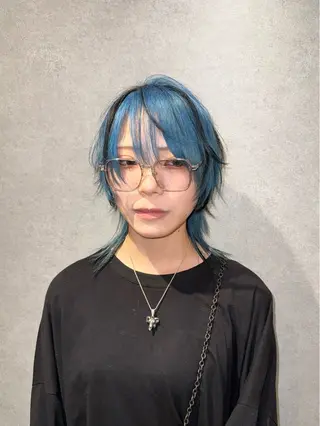 ショート カラー ハイトーン/レイヤー /ウルフ⭐️永田⭐️のヘアスタイル