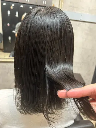 ミディアム 青柳 若奈のヘアスタイル