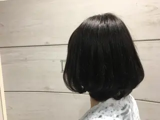ミディアム 佐藤 結花のヘアスタイル