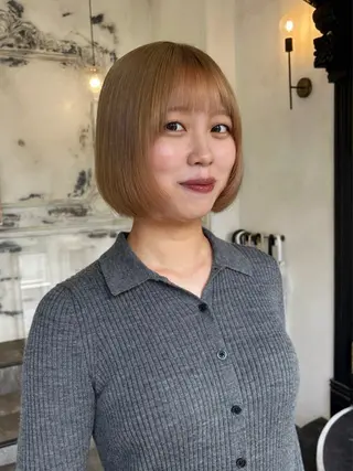 ショート ボブ・カラー 琴音のヘアスタイル