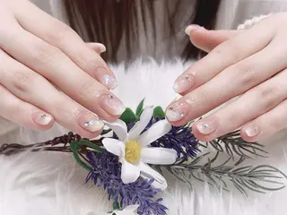 ネイル Elegant beautyトウのネイルデザイン