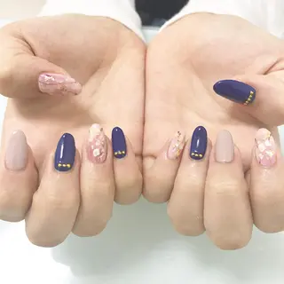 ネイル 板垣 綾乃のネイルデザイン