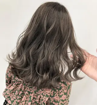 ロング カラー ヘアアレンジ 【公式】amble luxe池袋東口🩷のヘアスタイル