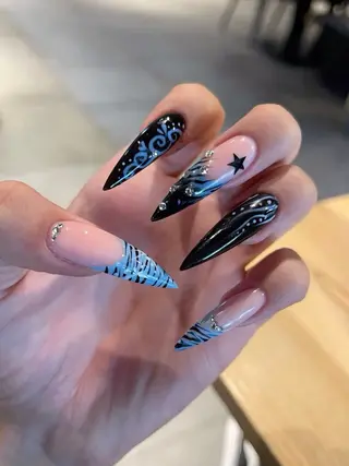 ネイル Rina Nail.Novaのネイルデザイン