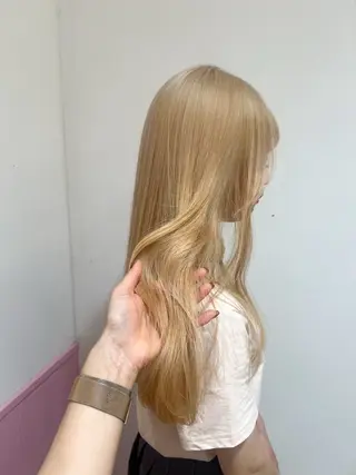 ロング カラー 🎀ピンクベージュ/ 梅田/茶屋町🎀のヘアスタイル