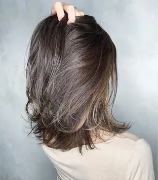 セミロング カラー 沖縄東京2拠点美容師 mamicoのヘアスタイル