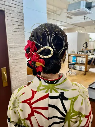 セミロング ヘアアレンジ 岩下 侑里のヘアスタイル