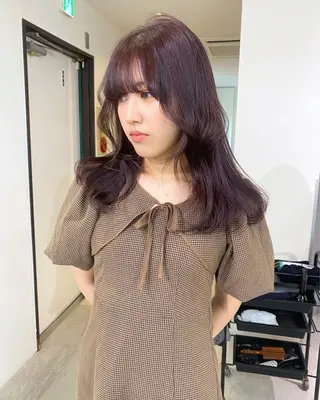 カラー mizuki/ピンク ベージュ.レイヤーのヘアスタイル