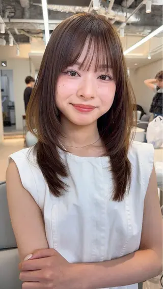 セミロング カラー 渋谷 透明感カラー 雄貴のヘアスタイル