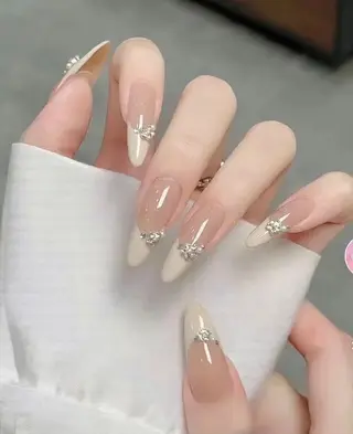 ネイル Hina ネイルサロンのネイルデザイン
