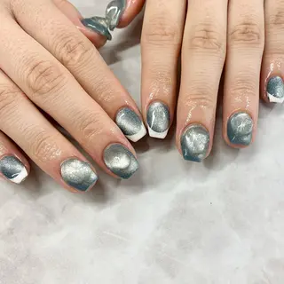 ネイル アイブロウ new me"のネイルデザイン