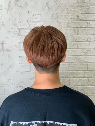 ショート カラー メンズ ブリーチ特化 ハイトーンRYOYAのヘアスタイル