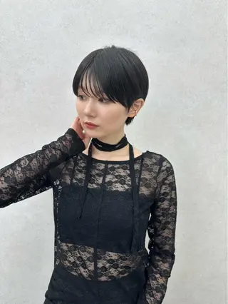 ショート 縮毛矯正🫧透明感 カラー メンズカットのヘアスタイル