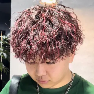 ショート カラー パーマ メンズ センターパート マスターかずまのヘアスタイル