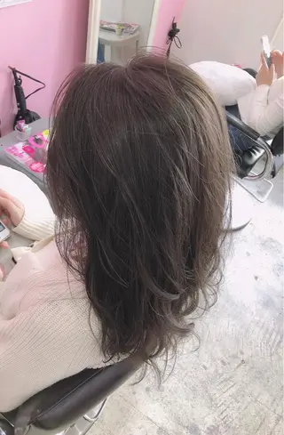 セミロング カラー 浦山 和之のヘアスタイル