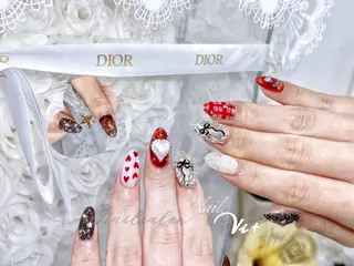 ネイル ✨Nailsalon Vi+✨のネイルデザイン