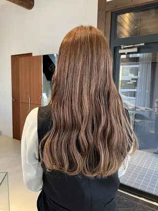 ロング カラー 林 美優のヘアスタイル