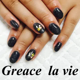 ミディアム カラー パーマ ヘアアレンジ キッズ ネイル マツエク・マツパ Greace  la vieのネイルデザイン
