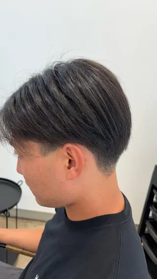 メンズ 根岸 麻菜のヘアスタイル