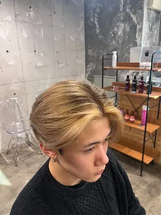 カラー メンズ ハイトーンカラー 🦄レイヤーカットのヘアスタイル