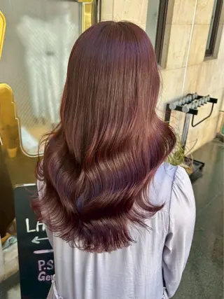 セミロング カラー 艶カラー🦖 🤍SARAのヘアスタイル