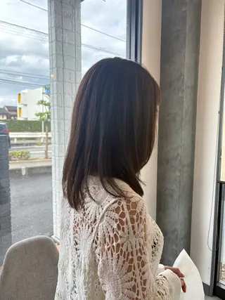 セミロング U-ra NAMIのヘアスタイル