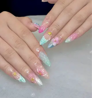ネイル Iconic Nailのネイルデザイン