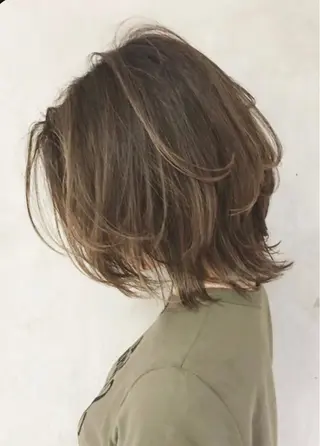 ミディアム 🍃○岡 |  Maruokaのヘアスタイル