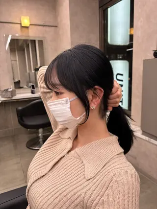 セミロング カラー 抜け感レイヤー︴ ニュアンスカラーのヘアスタイル