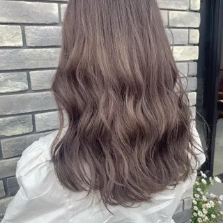 ロング カラー 眞名子 瑞紀のヘアスタイル