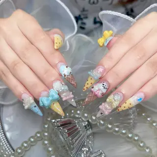 ネイル Blingg NailStudioのネイルデザイン