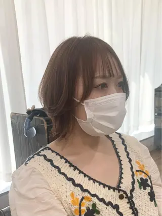 ロング カラー パーマ ヘアアレンジ メンズ キッズ ネイル マツエク・マツパ レイヤーカット／ 巻ける縮毛矯正のヘアスタイル